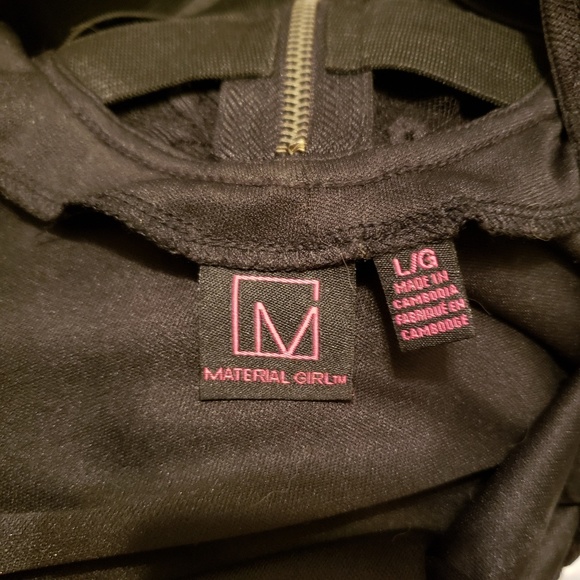 Material Girl Junior's Lace Bodycon Dress - Picture 5 of 6